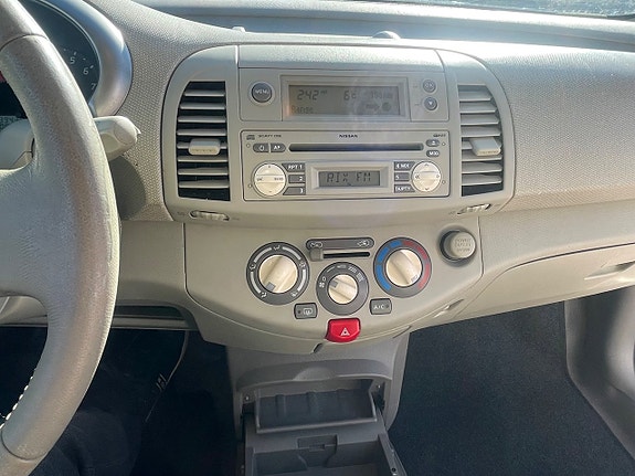 Nissan Micra 16 of 16