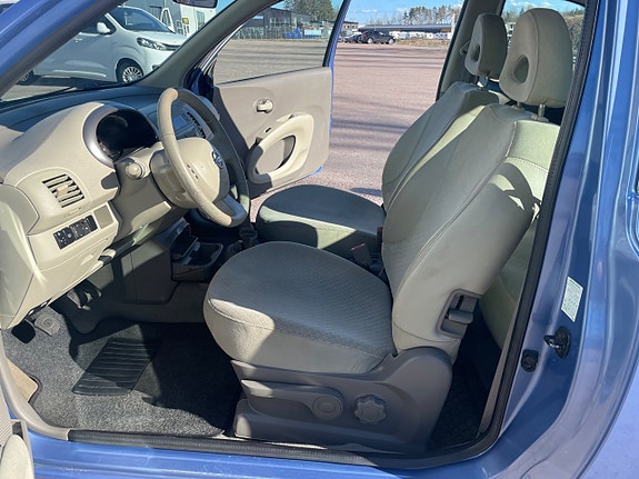 Nissan Micra 7 of 16