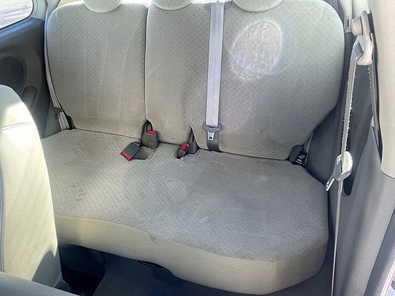 Nissan Micra 11 of 16