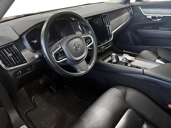 Volvo V90 Cross Country 6 of 9