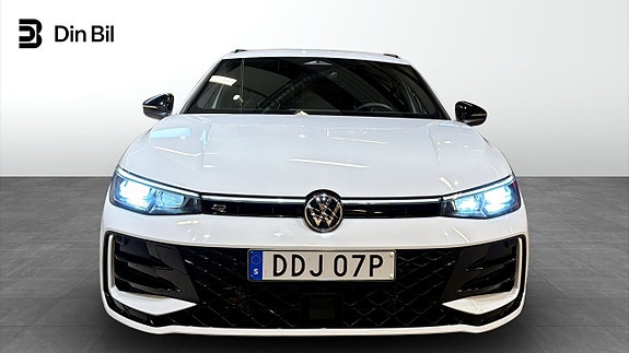 Volkswagen Passat 4 of 5