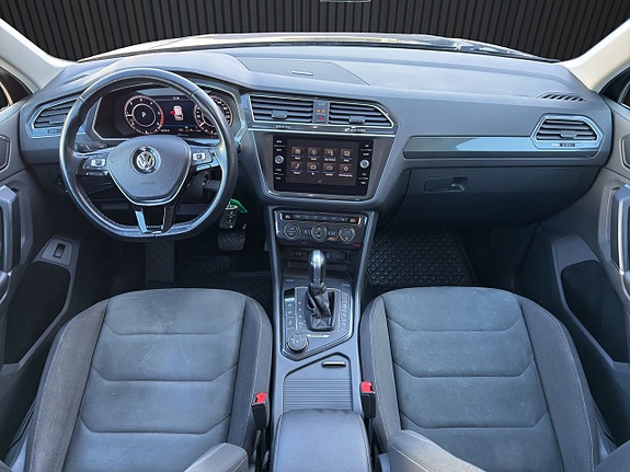 Volkswagen Tiguan 12 of 22
