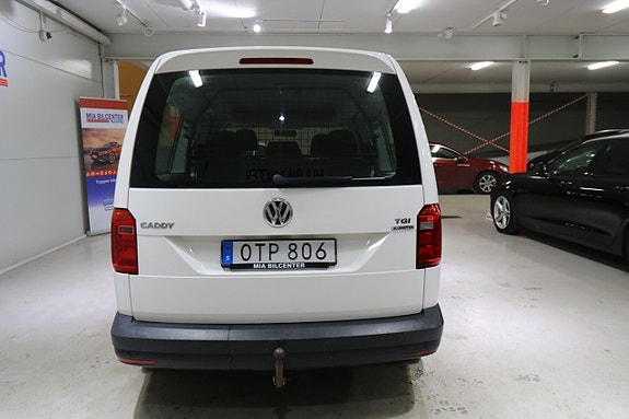 Volkswagen Caddy Maxi 10 of 15