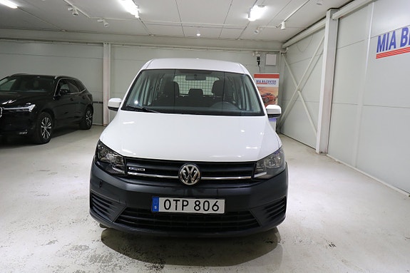 Volkswagen Caddy Maxi 4 of 5