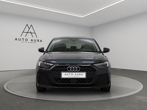 Audi A1 2 of 5