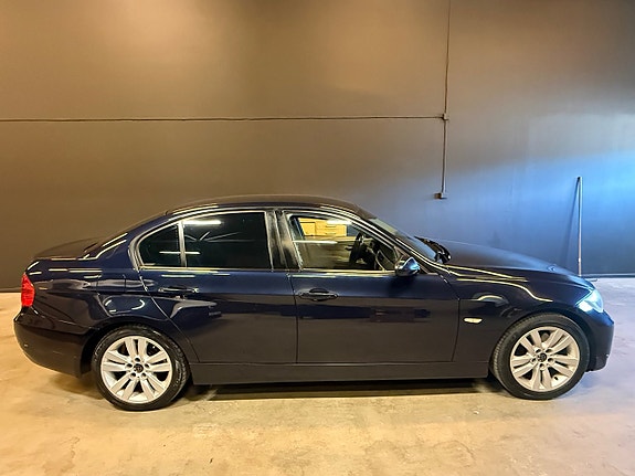 BMW 320 5 of 5