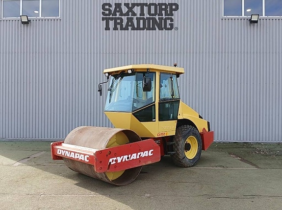 Dynapac CA152 D, Vält