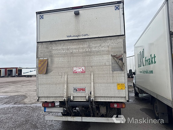 Skåpbil Volkswagen Crafter med bakgavellyft 4 of 5