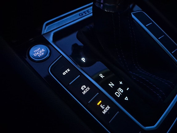 Volkswagen Passat 22 of 27