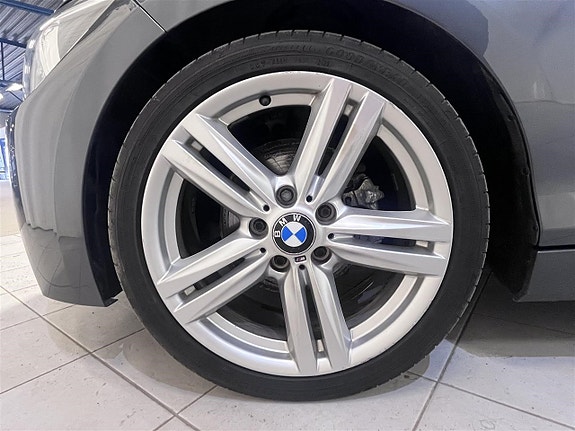 BMW 118d 9 of 16