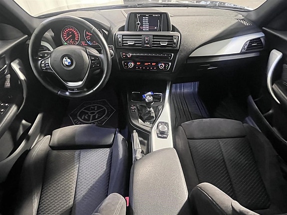 BMW 118d 10 of 16