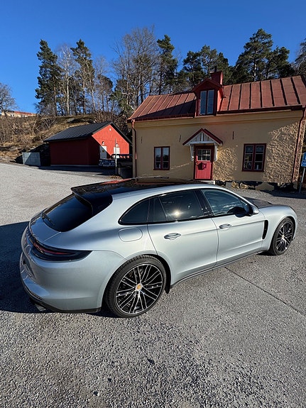 Porsche Panamera 4 8 of 21