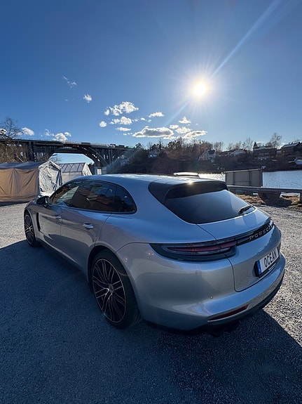 Porsche Panamera 4 7 of 21