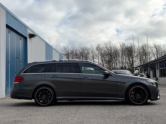 Mercedes-Benz E63 5 of 26