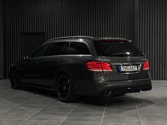 Mercedes-Benz E63 6 of 26