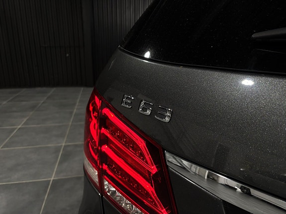 Mercedes-Benz E63 7 of 26