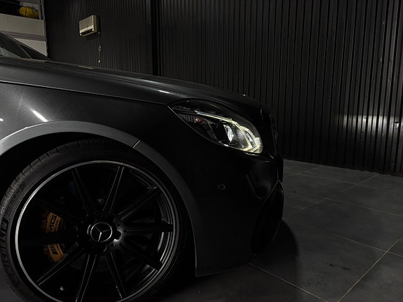 Mercedes-Benz E63 13 of 26