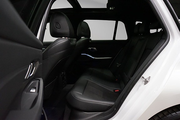BMW 330d 8 of 24