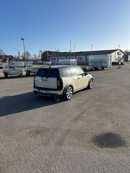MINI Cooper S 3 of 5