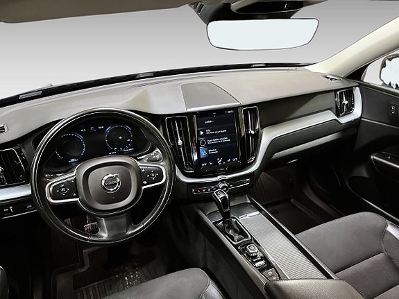 Volvo XC60 13 of 18