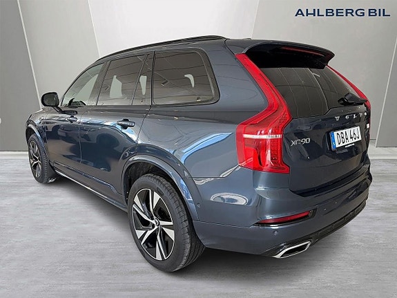 Volvo XC90 3 of 21