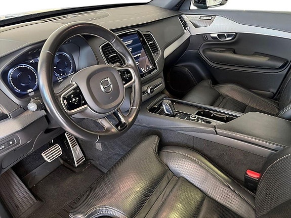 Volvo XC90 9 of 21