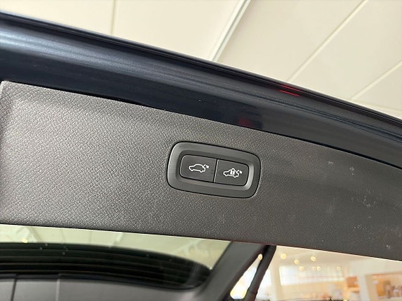 Volvo XC90 19 of 21