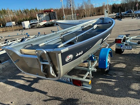 Linder 440 Fishing inkl åror -2026