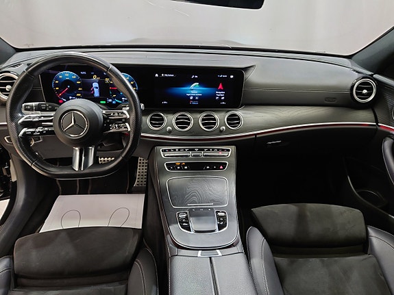 Mercedes-Benz E300 11 of 21