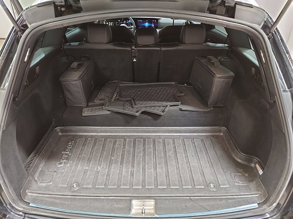 Mercedes-Benz E300 15 of 21