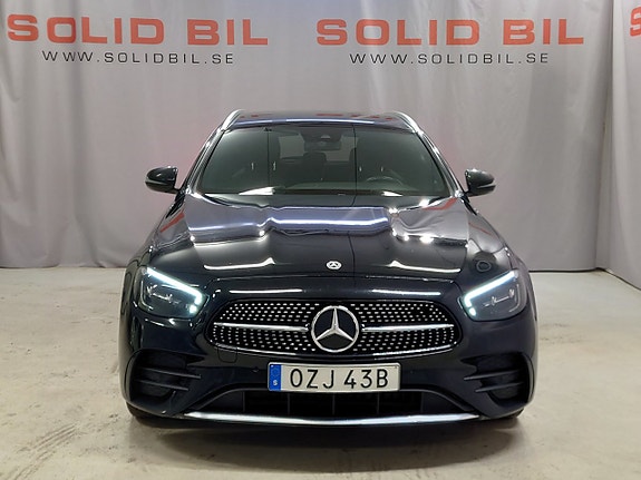 Mercedes-Benz E300 3 of 21