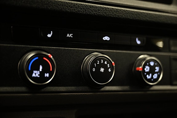 Volkswagen Crafter 21 of 27