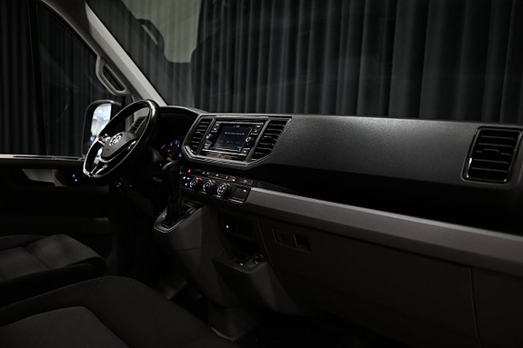 Volkswagen Crafter 25 of 27