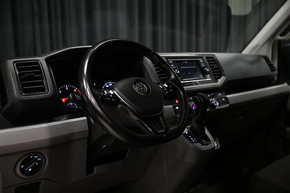 Volkswagen Crafter 11 of 27