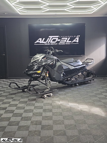 Lynx SHREDDER RE 850 E-TEC Turbo 146"