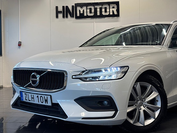 Volvo V60 2 of 26