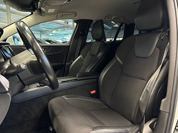 Volvo V60 13 of 26