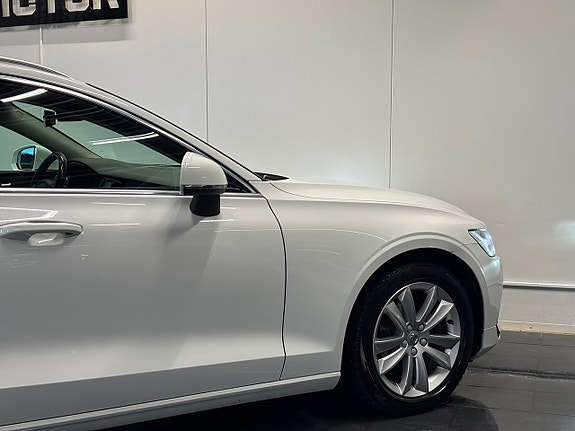 Volvo V60 10 of 26