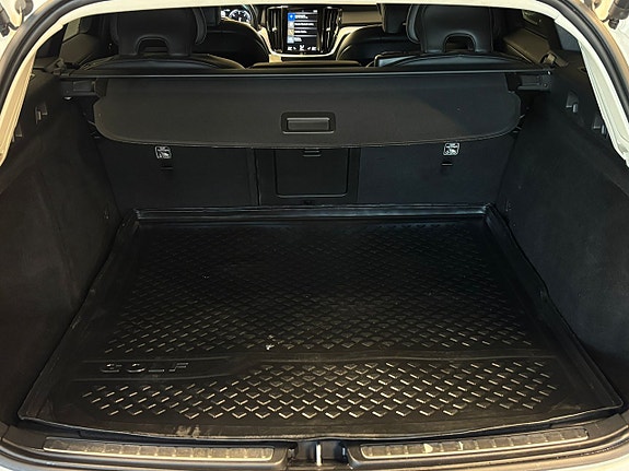 Volvo V60 8 of 26