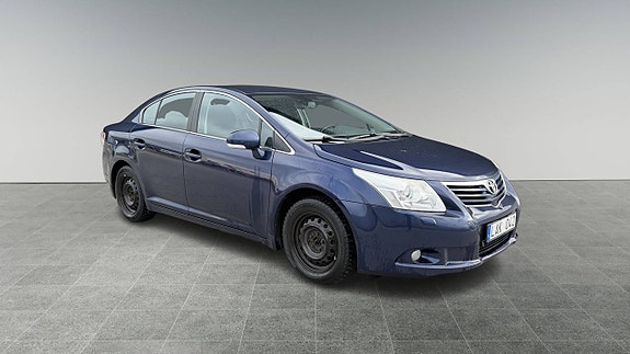 Toyota Avensis 4 of 5