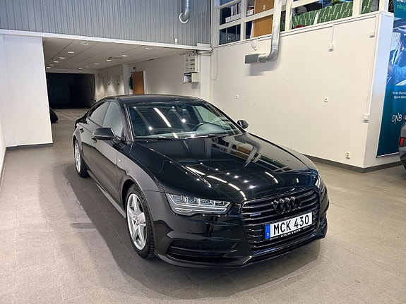Audi A7 4 of 5