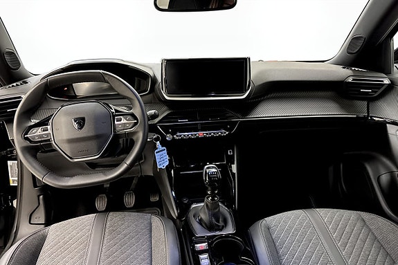 Peugeot 2008 4 of 5