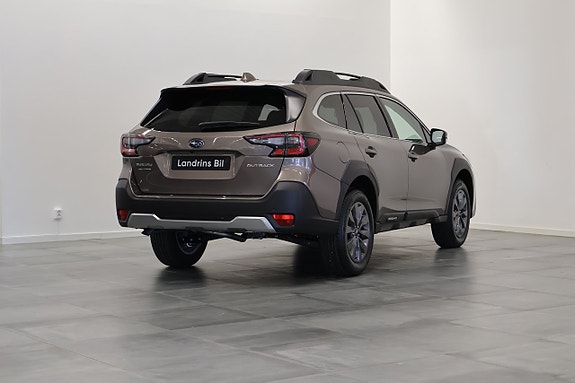 Subaru Outback 3 of 5