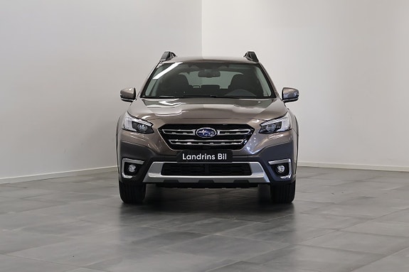 Subaru Outback 2 of 5