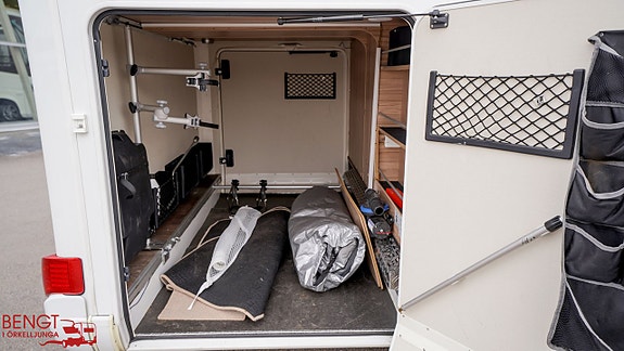 Hymer B 678 CL | Långbäddar | Automat | ALDE 3 of 21