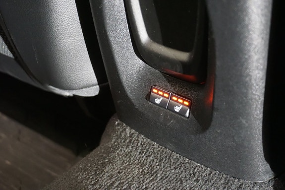 Volvo V40 26 of 27