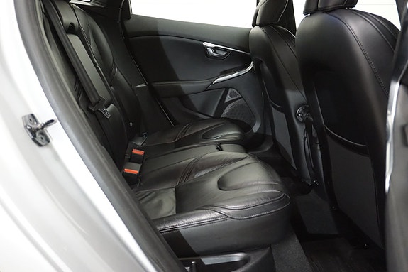 Volvo V40 27 of 27