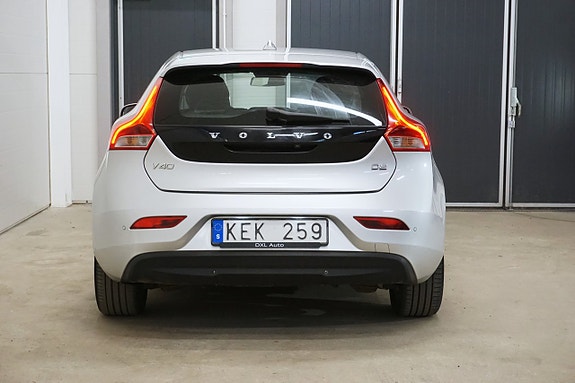 Volvo V40 5 of 5