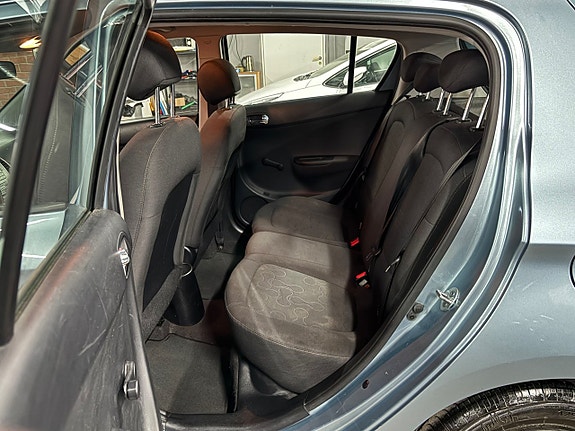 Hyundai i20 11 of 14