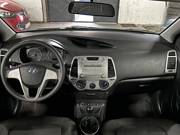 Hyundai i20 12 of 14